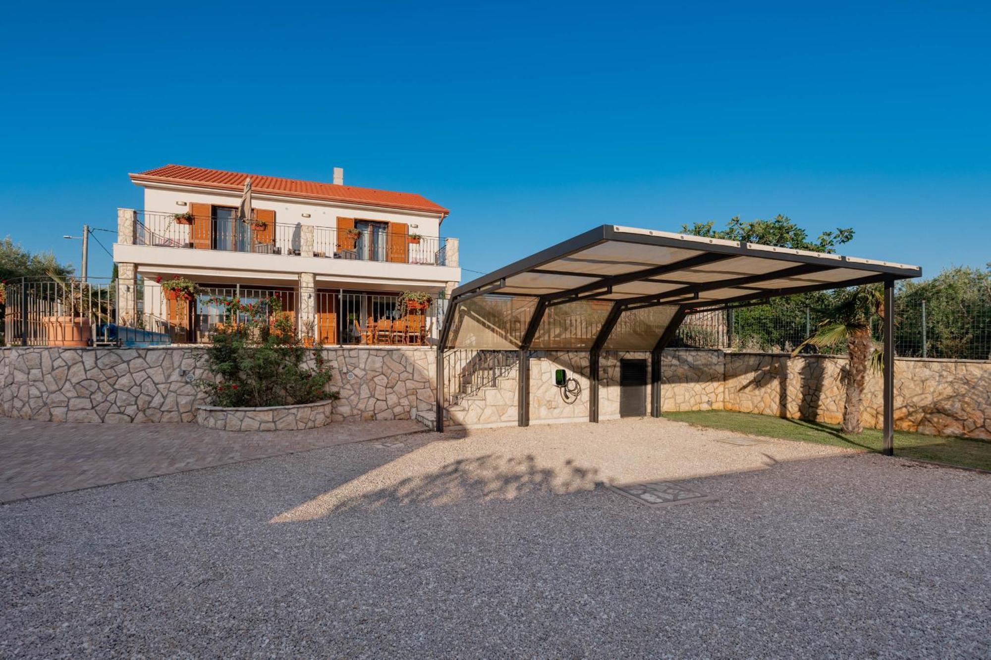 Villa Sara - Perfect Family Holiday Brzac Exterior photo